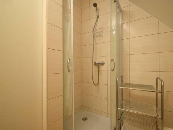 Zolty Domek Apartment Дзвиржино Екстериор снимка